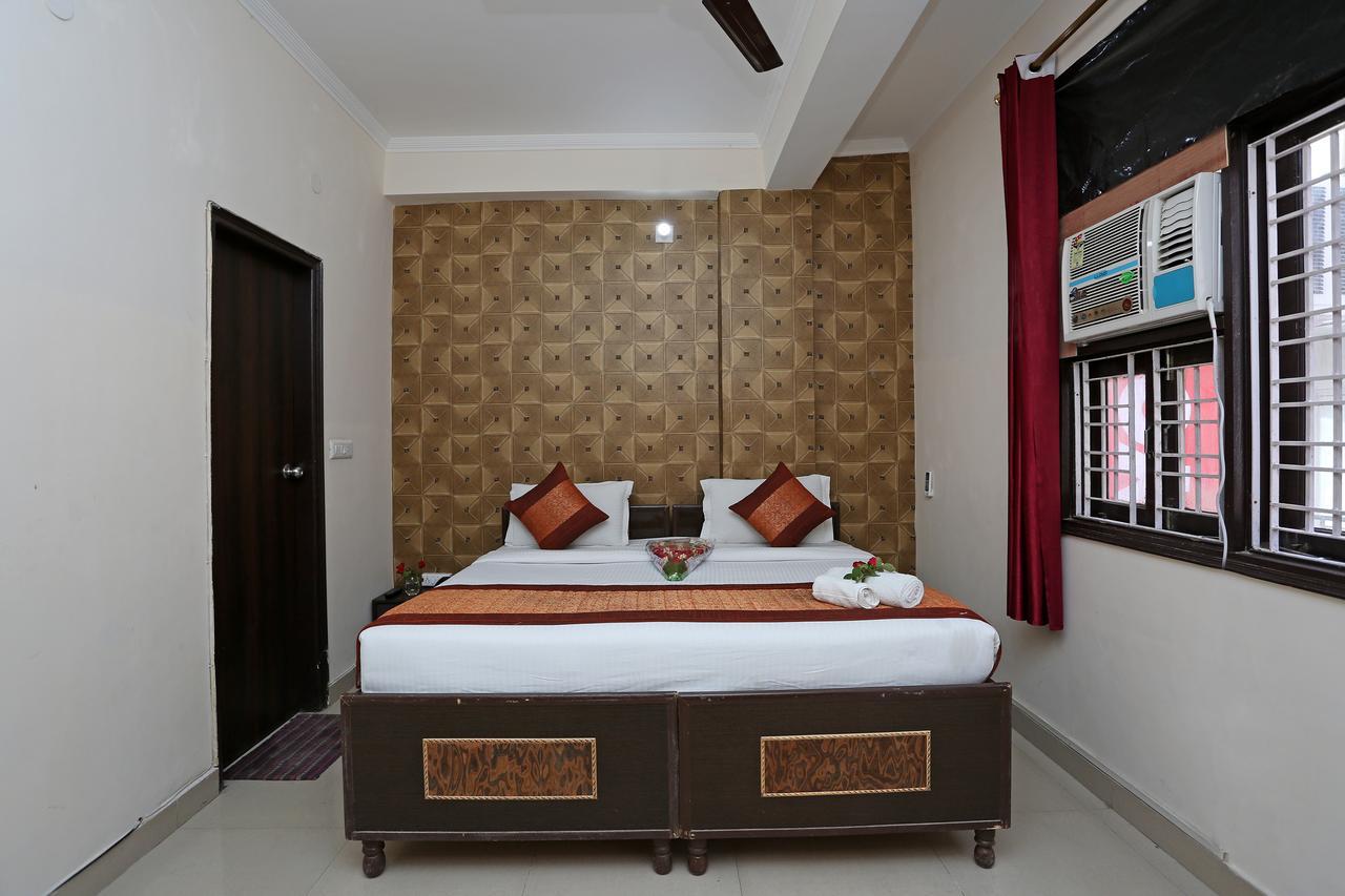 Hotel Avalon Ню Делхи Екстериор снимка