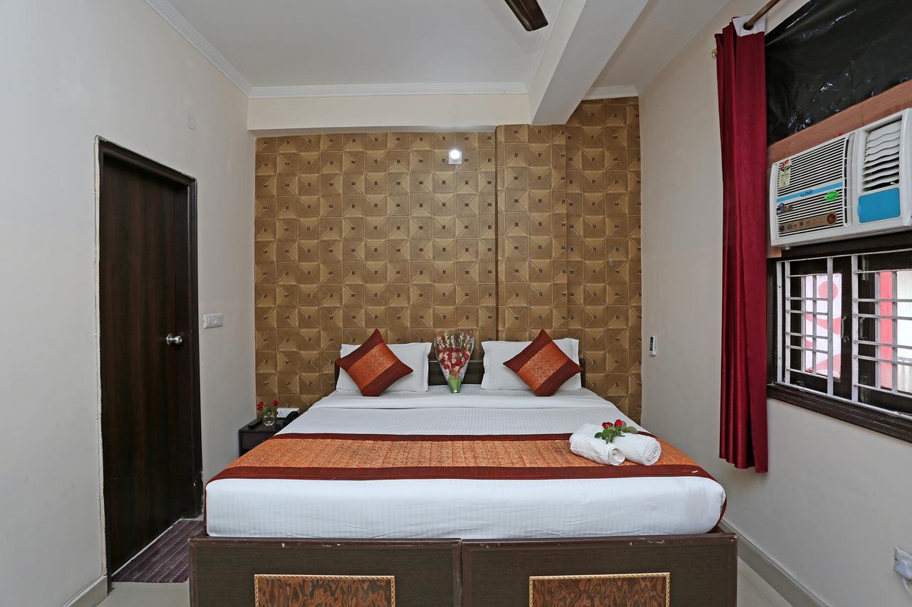 Hotel Avalon Ню Делхи Екстериор снимка