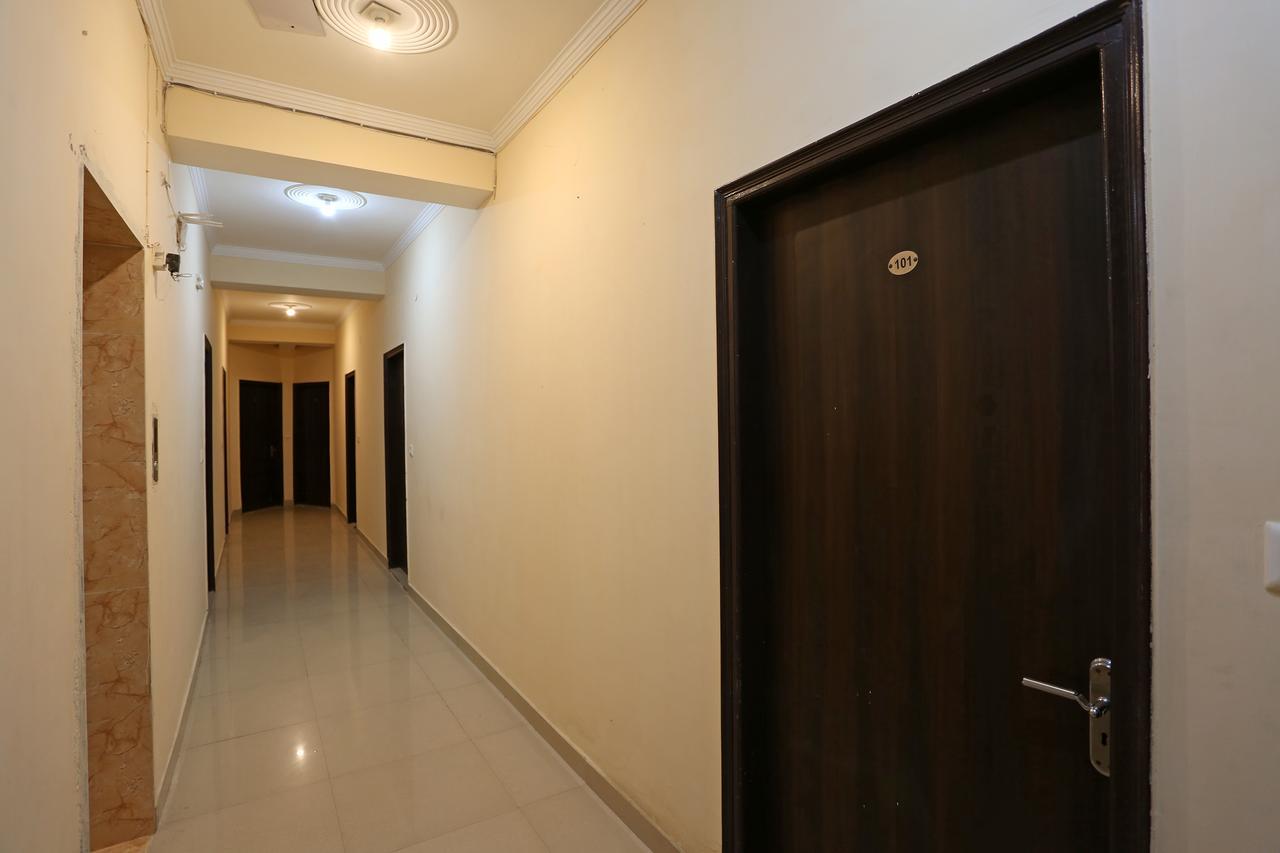 Hotel Avalon Ню Делхи Екстериор снимка